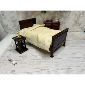 Bespaq‎ Dollhouse Miniature Walnut Double Bedroom Set Dresser 8 Accessories Lot